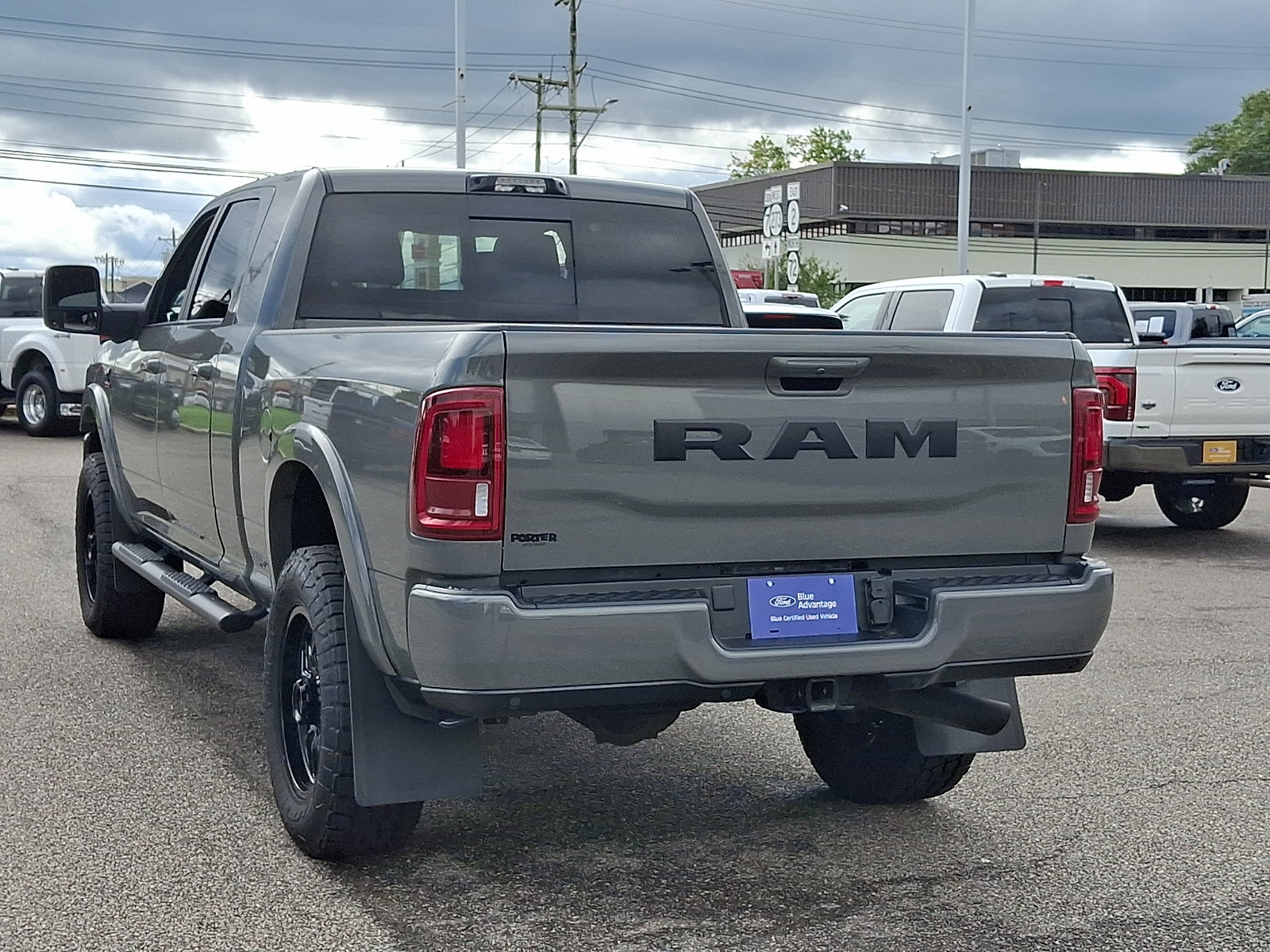 Used 2025 RAM 2500 Laramie w/ Night Edition AWD/4WD image 8