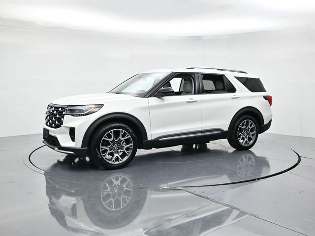 Certified 2025 Ford Explorer Platinum w/ Ultimate Package image 5