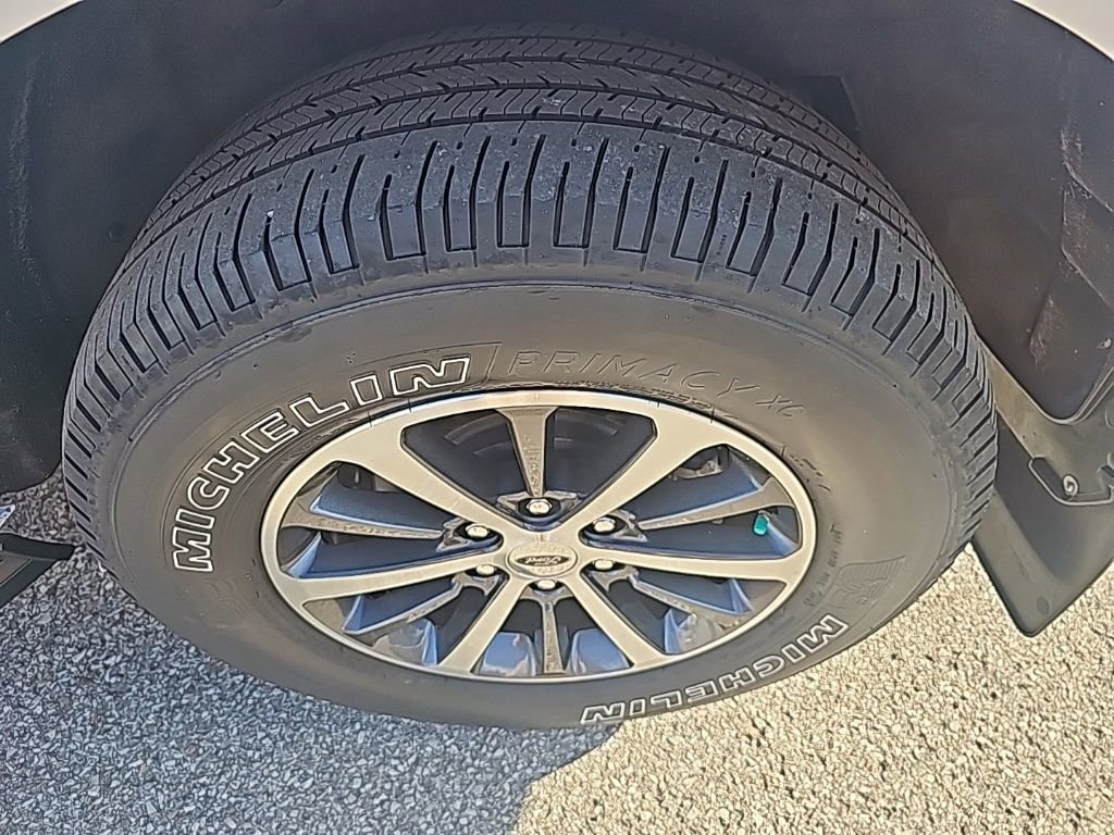 Certified 2020 Ford Expedition XLT image 38