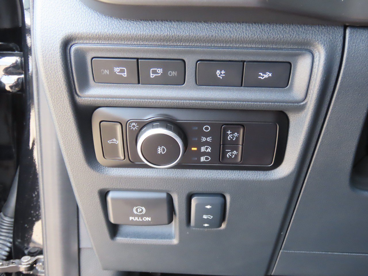 Certified 2024 Ford F150 Tremor AWD/4WD image 25