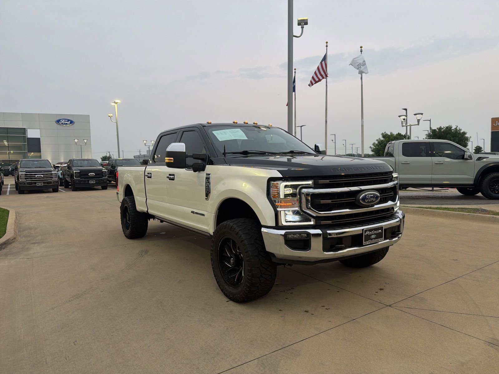 Certified 2022 Ford F250 King Ranch w/ King Ranch Ultimate Package AWD/4WD image 8