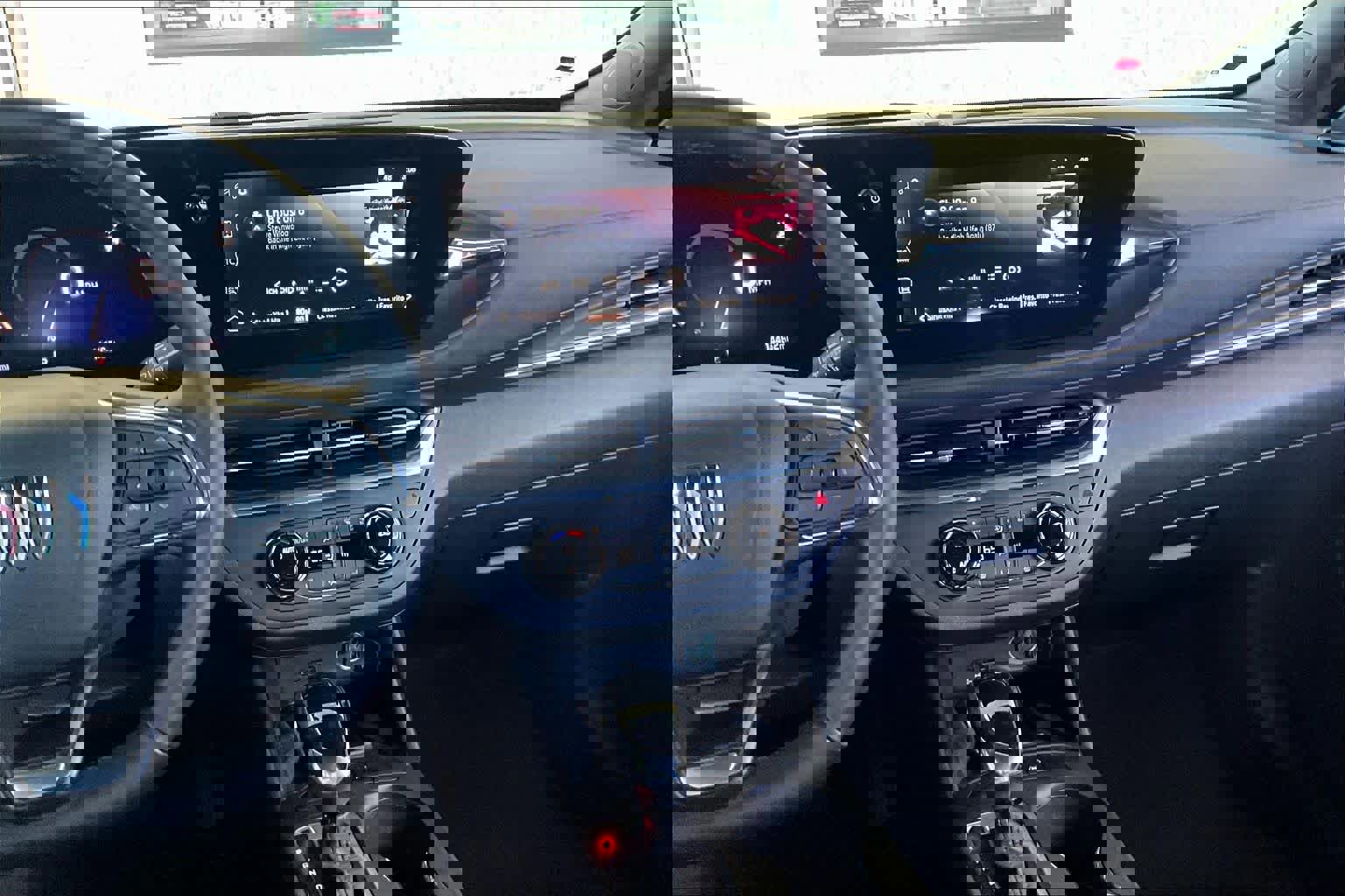 Used 2025 Buick Envista Preferred w/ Convenience I Package image 8