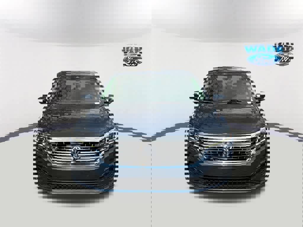 Used 2020 Volkswagen Passat 2.0T R-Line image 2