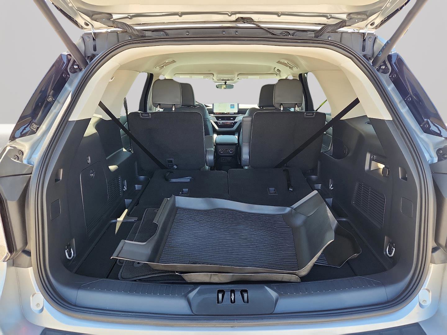 Certified 2025 Ford Explorer Active w/ Active Comfort Package image 26