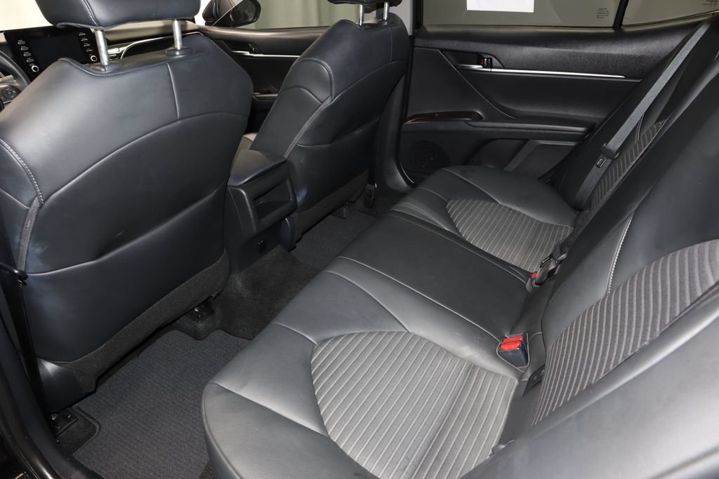 Used 2022 Toyota Camry SE w/ Convenience Package FWD image 20