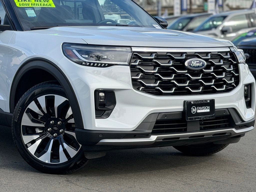 Certified 2025 Ford Explorer Platinum w/ LUX Leather Package image 3