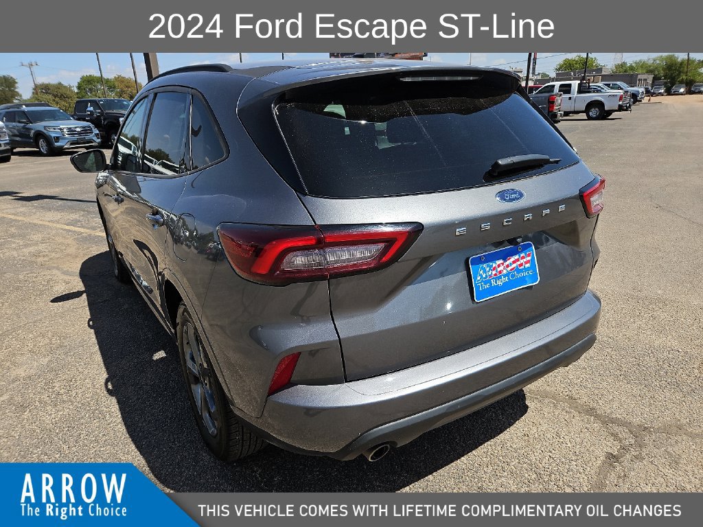 Certified 2024 Ford Escape ST-Line FWD image 9