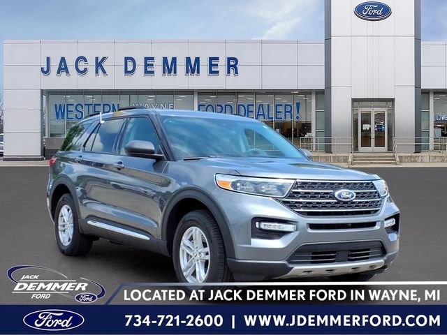 Certified 2024 Ford Explorer XLT w/ Equipment Group 202A AWD/4WD image 1