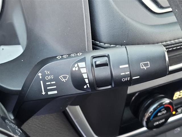 Used 2023 Nissan Rogue SV FWD image 32
