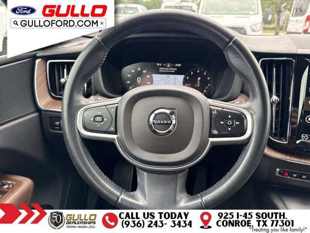 Used 2021 Volvo XC60 T5 Momentum w/ Advanced Package FWD image 12