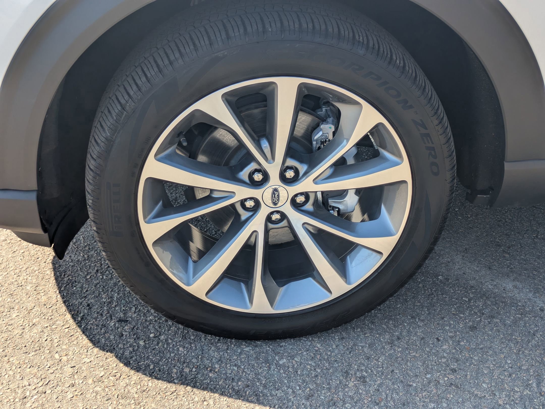 Certified 2025 Ford Explorer Platinum w/ Ultimate Package image 11