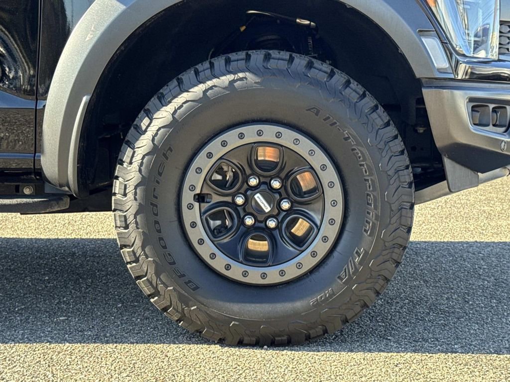 Certified 2023 Ford F150 Raptor w/ Raptor Carbon Fiber Package image 31