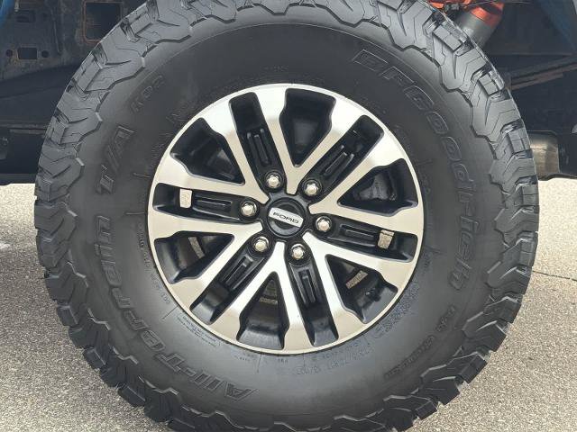 Certified 2019 Ford F150 Raptor w/ Equipment Group 802A Luxury AWD/4WD image 14