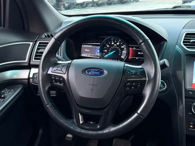 Certified 2017 Ford Explorer XLT w/ Equipment Group 202A image 6