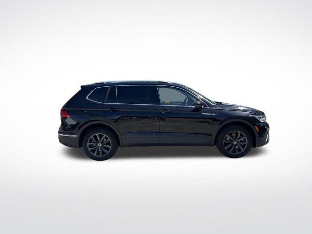 Used 2022 Volkswagen Tiguan SE FWD image 4