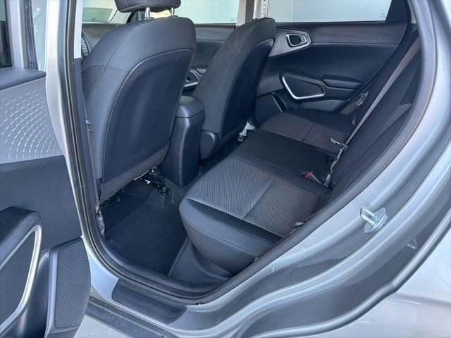 Used 2023 Kia Soul LX FWD image 13