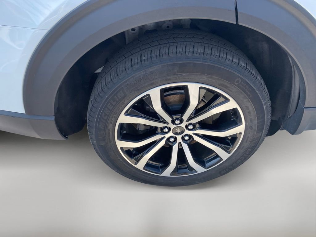 Certified 2020 Ford Explorer ST w/ Premium Technology Package image 10