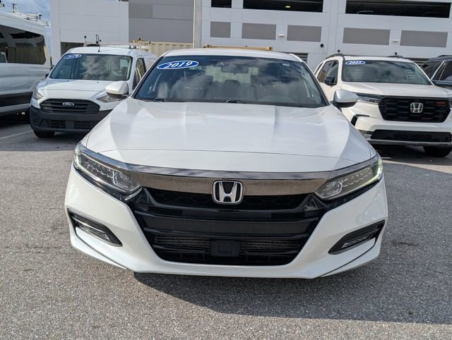Used 2019 Honda Accord Sport image 2