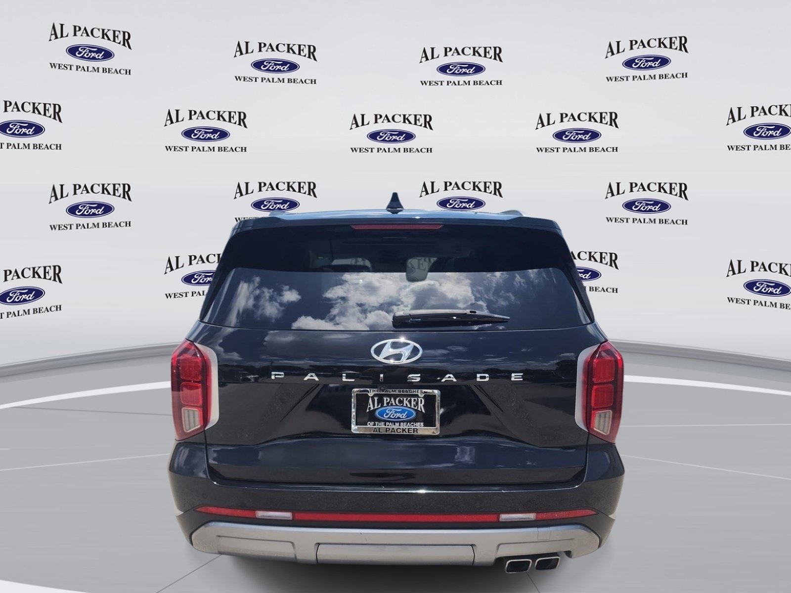 Used 2024 Hyundai Palisade Limited FWD image 4