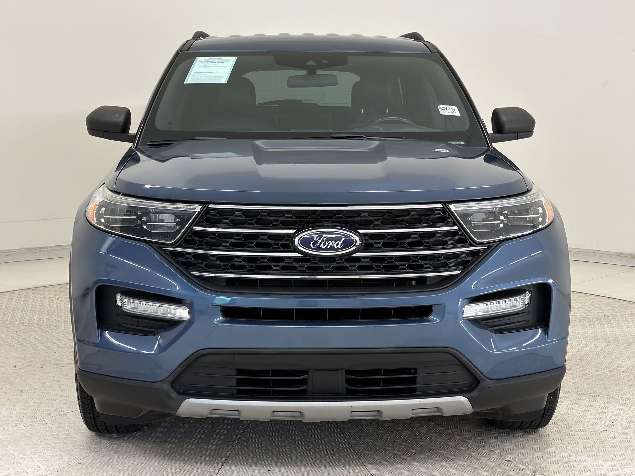 Certified 2020 Ford Explorer XLT w/ Equipment Group 202A AWD/4WD image 6