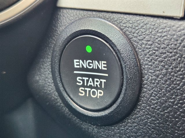 Certified 2022 Ford Escape SEL FWD image 19
