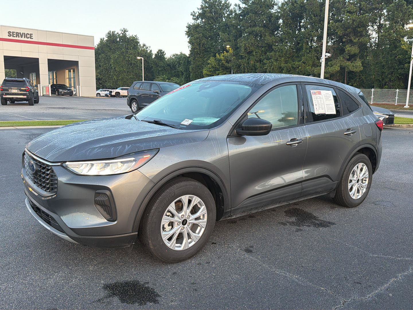 Certified 2025 Ford Escape Active FWD image 1