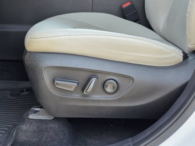 Used 2024 Toyota Grand Highlander FWD image 16