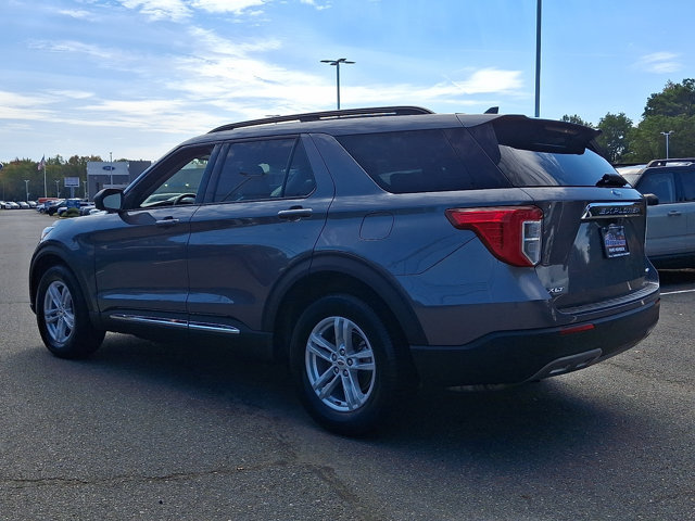 Certified 2021 Ford Explorer XLT w/ Equipment Group 202A AWD/4WD image 7