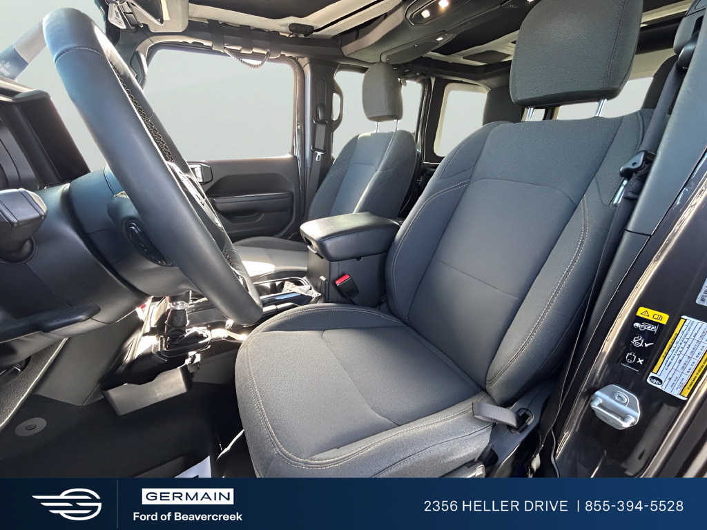 Used 2024 Jeep Wrangler Unlimited Sport AWD/4WD image 11