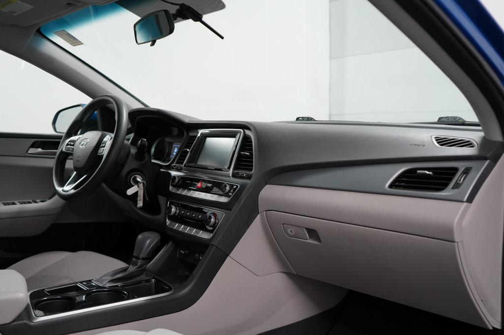 Used 2018 Hyundai Sonata SE FWD image 23