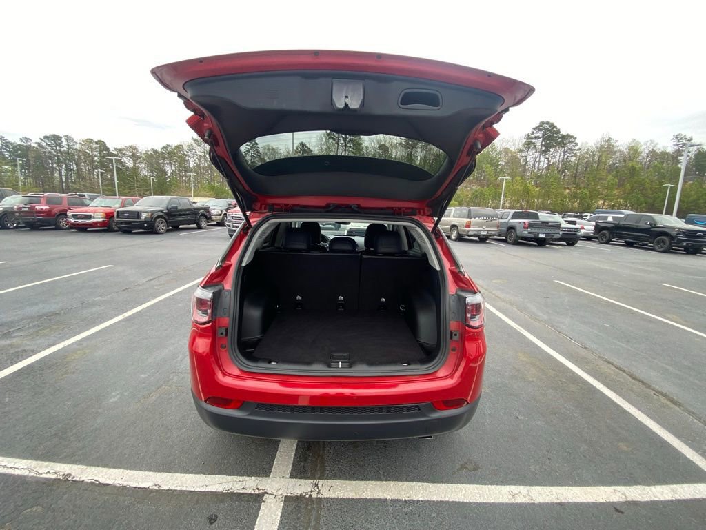 Used 2021 Jeep Compass Latitude image 23