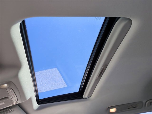 Used 2021 Nissan Armada SL image 20