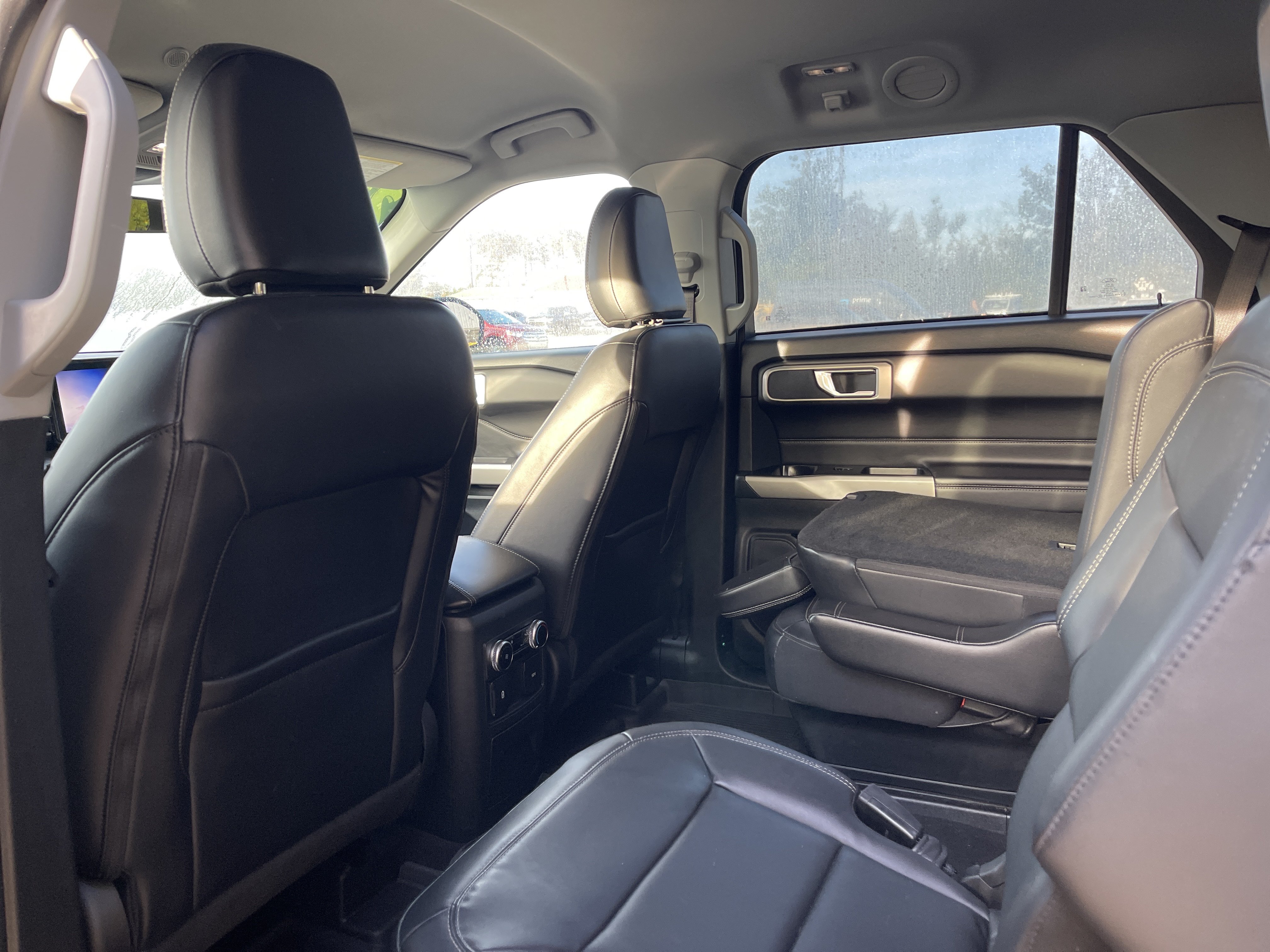 Certified 2023 Ford Explorer XLT w/ Equipment Group 202A AWD/4WD image 11
