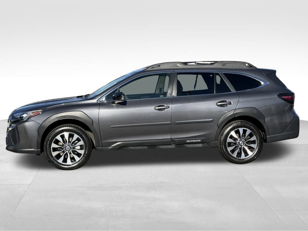 Used 2023 Subaru Outback Limited XT image 9