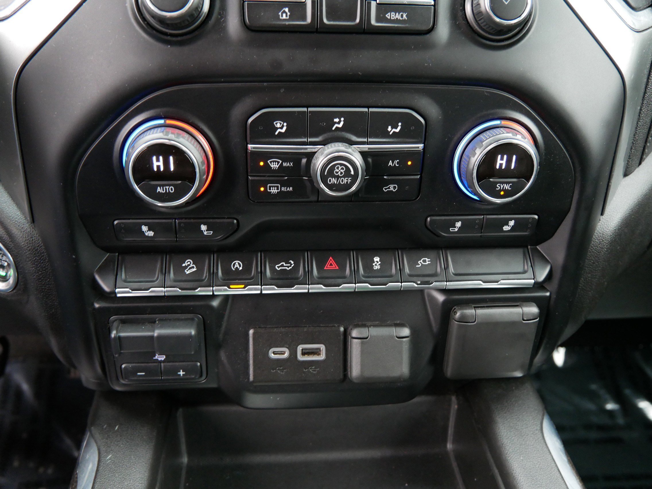 Used 2021 Chevrolet Silverado 1500 RST image 23