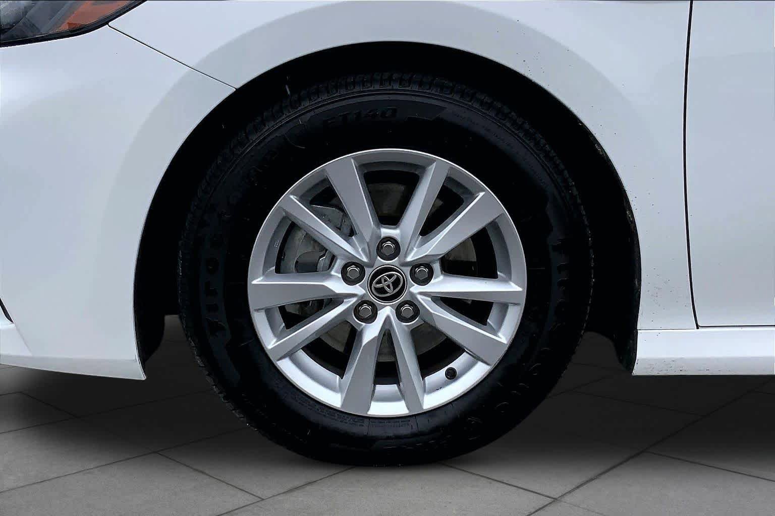 Used 2025 Toyota Camry LE w/ Convenience Package FWD image 10
