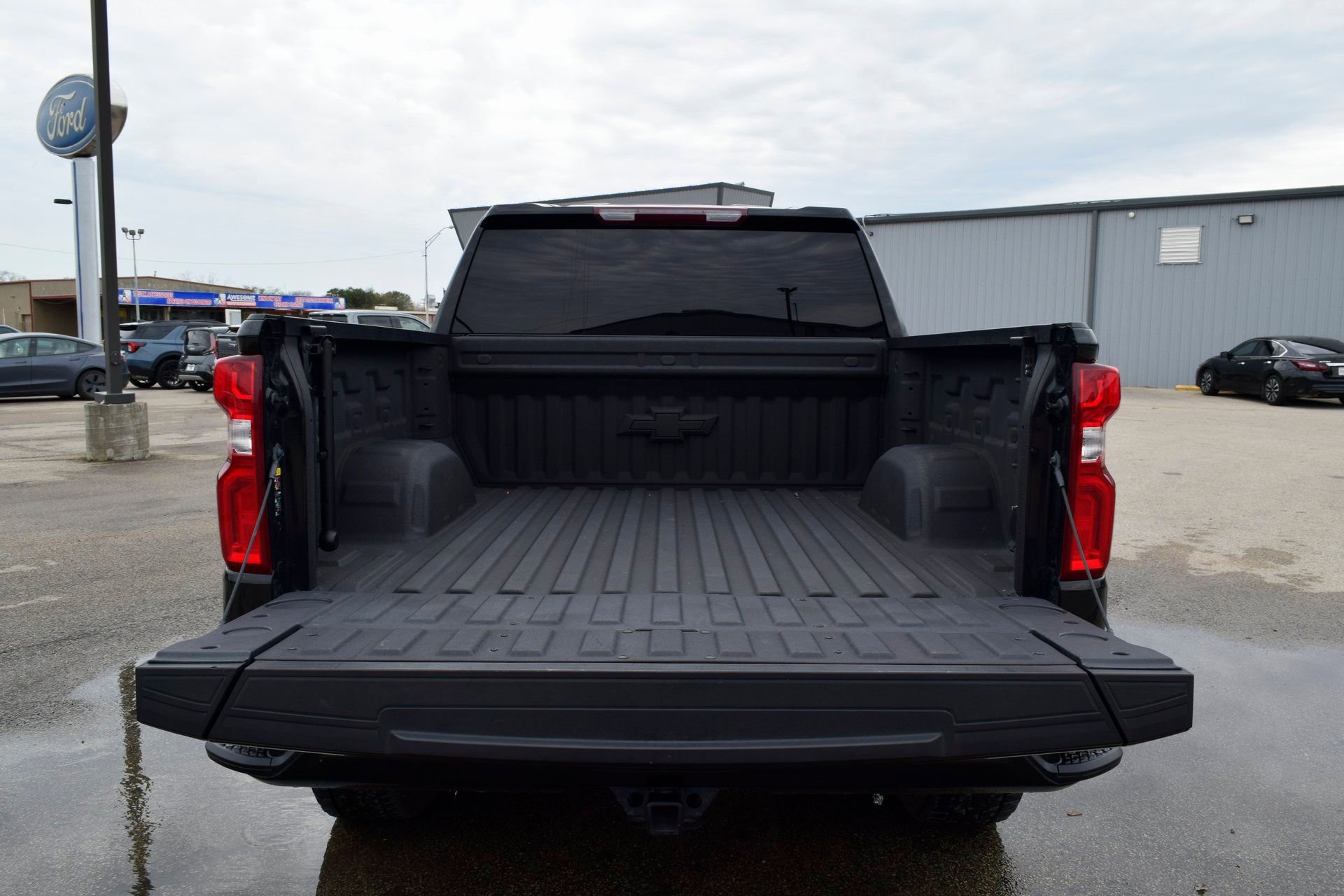 Used 2023 Chevrolet Silverado 1500 LT Trail Boss w/ Protection Package image 21