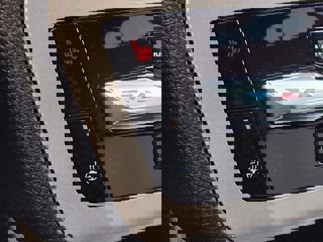 Certified 2023 Ford Explorer XLT w/ Equipment Group 202A image 5