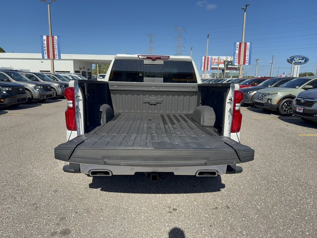 Used 2025 Chevrolet Silverado 1500 High Country image 8