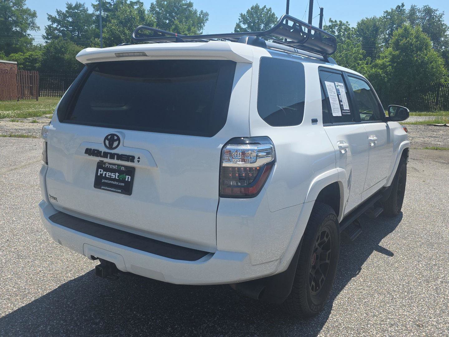 Used 2022 Toyota 4Runner SR5 w/ TRD Black Wheel Package (TMS) AWD/4WD image 7