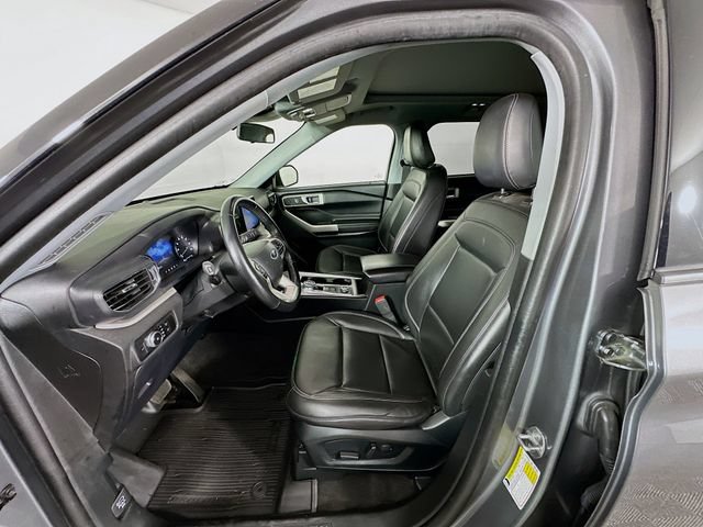 Certified 2023 Ford Explorer XLT w/ Equipment Group 202A AWD/4WD image 28