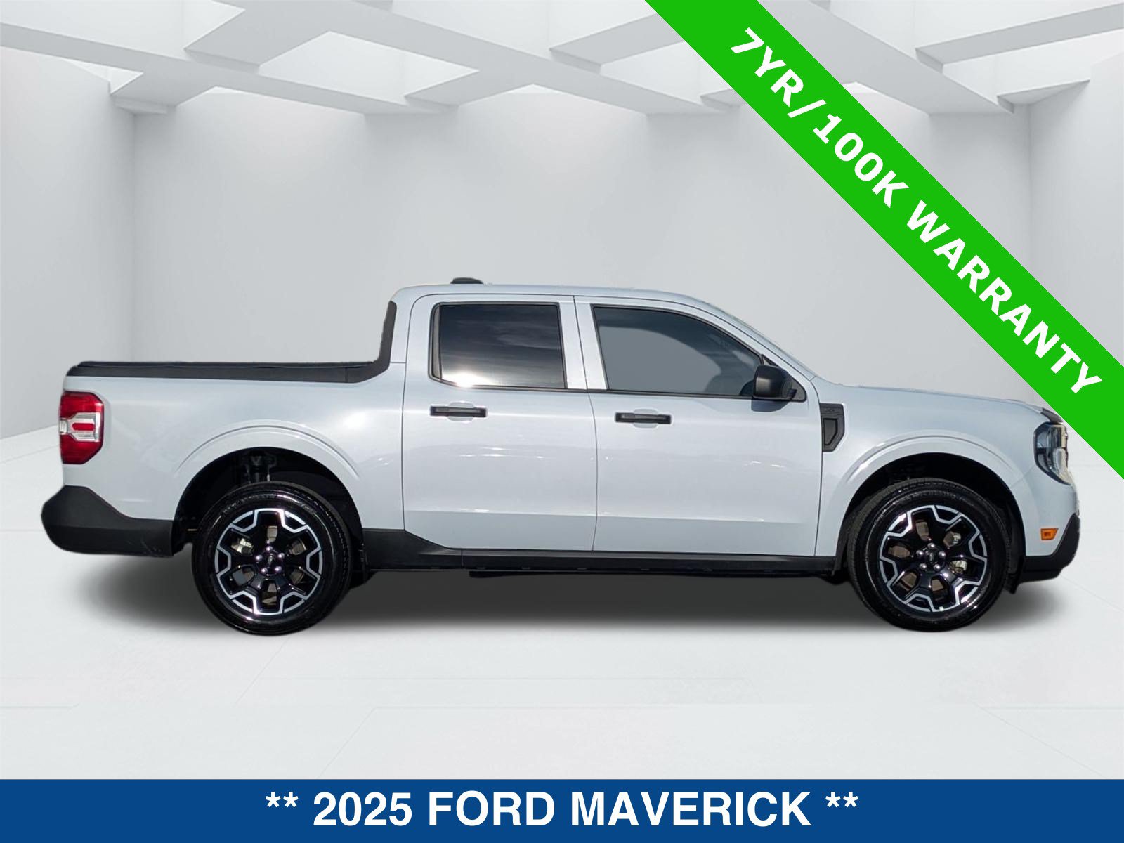 Certified 2025 Ford Maverick XL w/ Equipment Group 102A AWD/4WD image 4