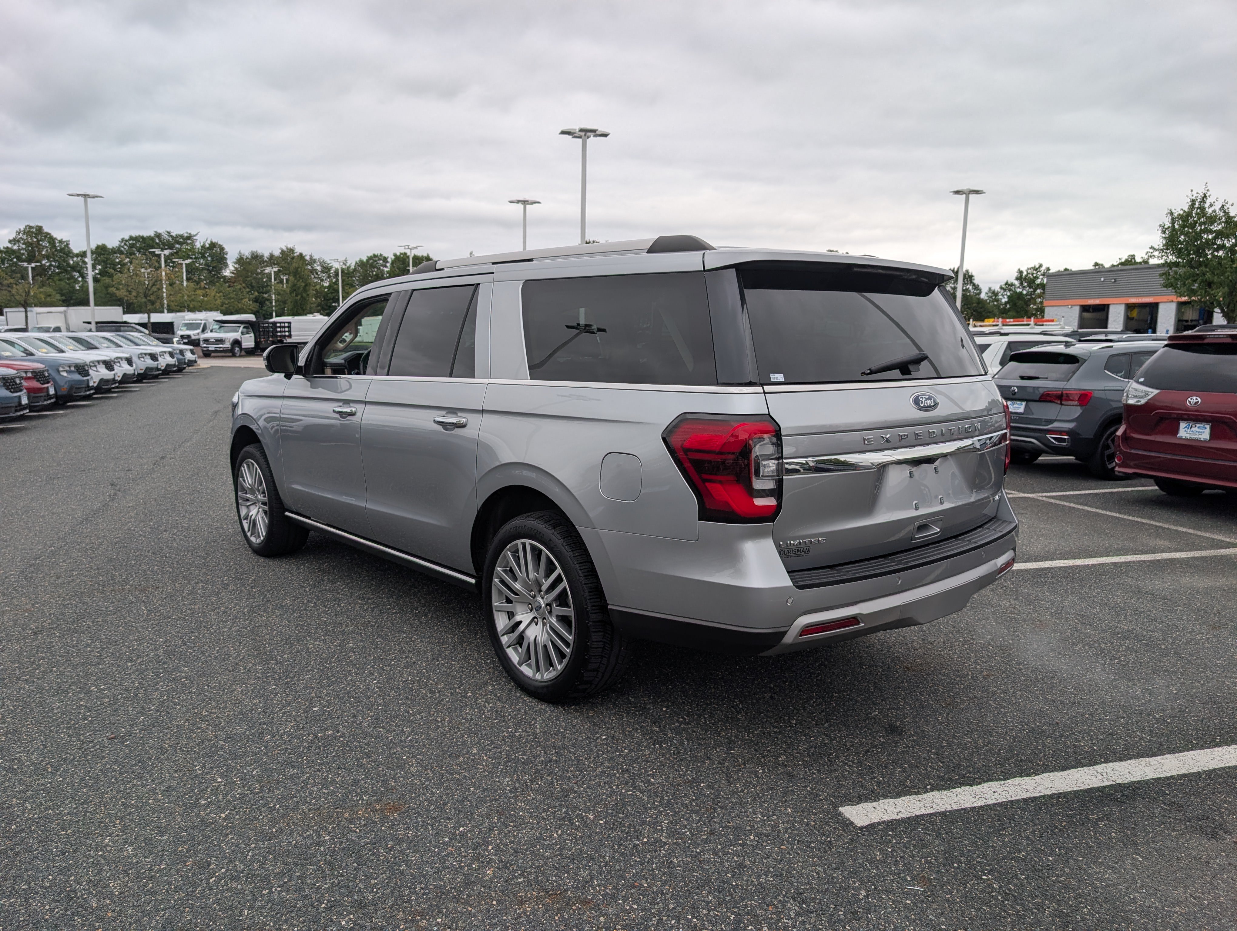 Certified 2022 Ford Expedition Max Limited AWD/4WD image 6