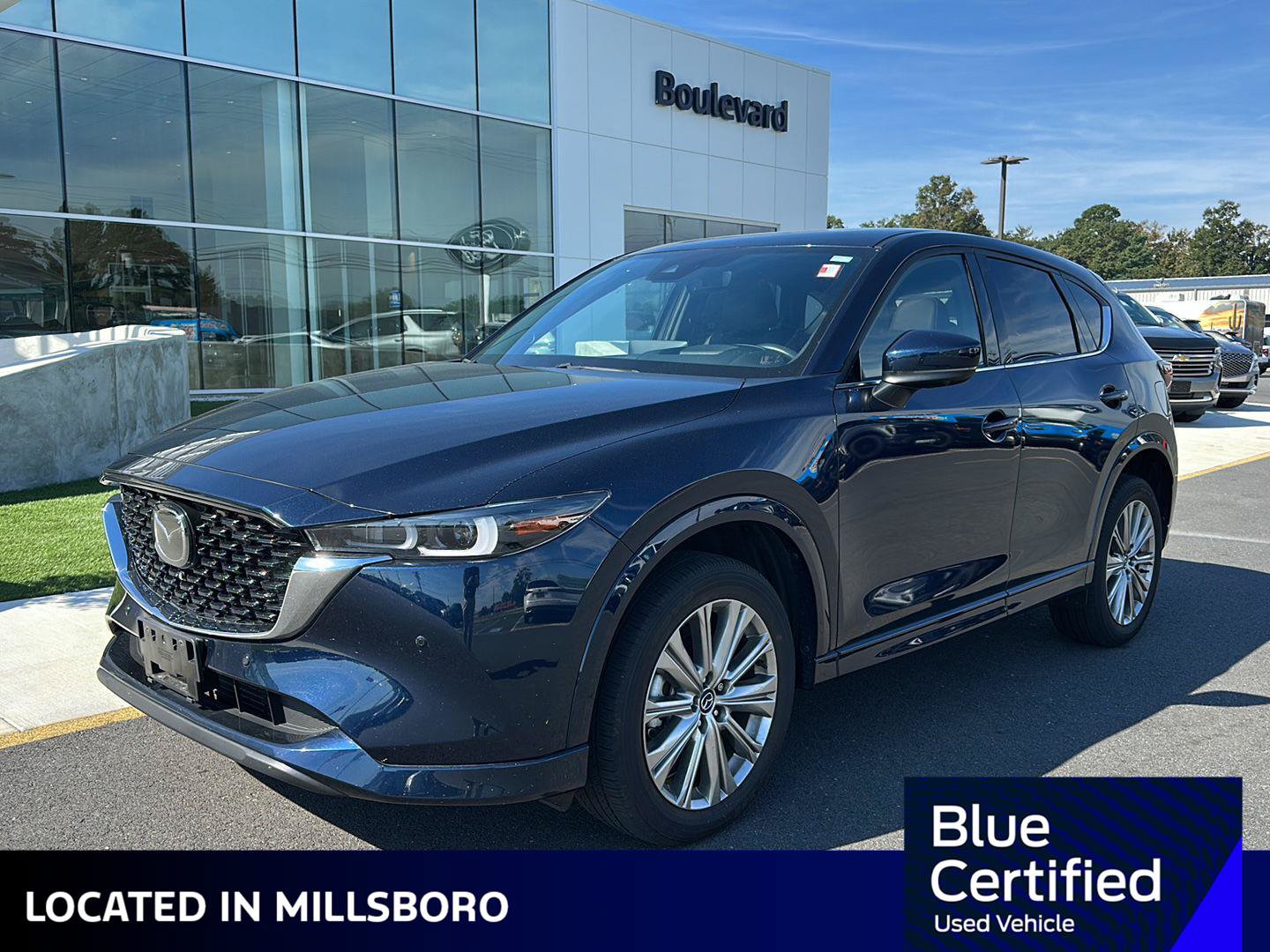 Used 2023 MAZDA CX-5 Signature AWD/4WD image 1