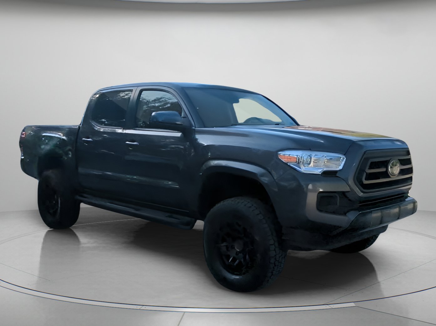 Used 2022 Toyota Tacoma SR RWD image 2