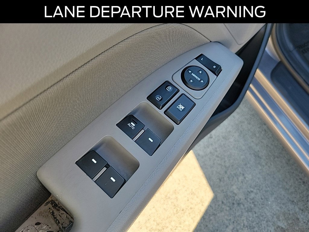 Used 2020 Hyundai Elantra Value Edition FWD image 20