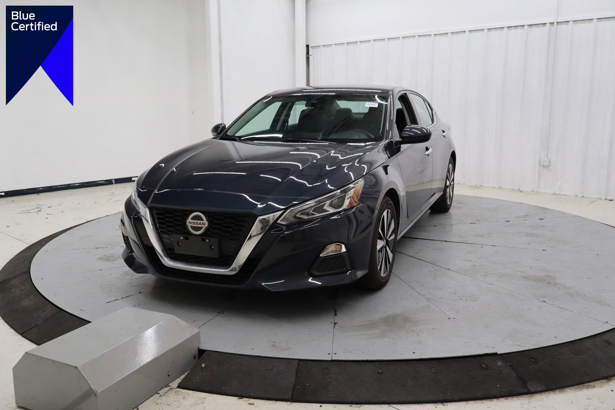 Used 2022 Nissan Altima 2.5 SV image 1