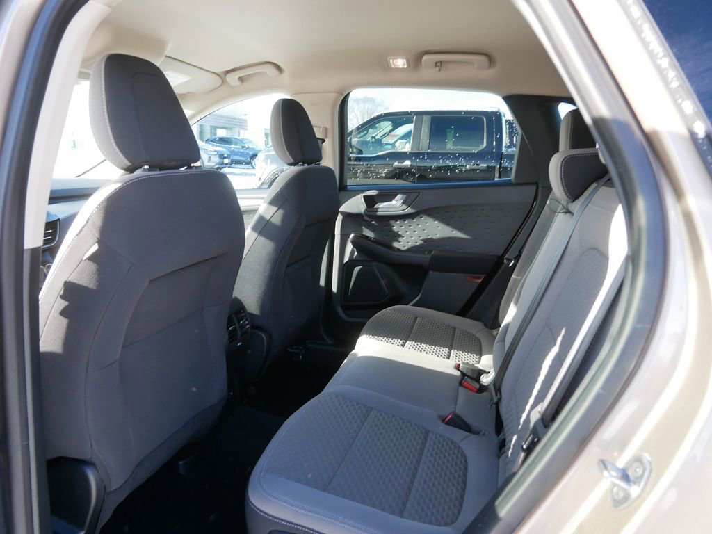 Certified 2020 Ford Escape SE image 14