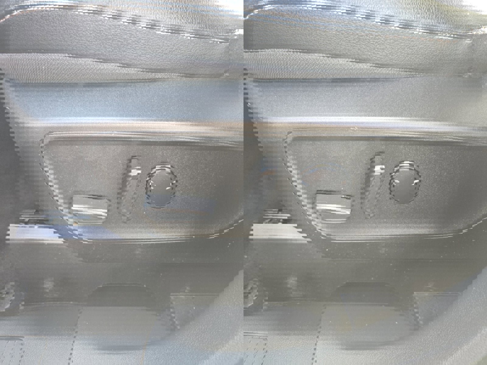 Certified 2022 Ford Escape SEL image 12