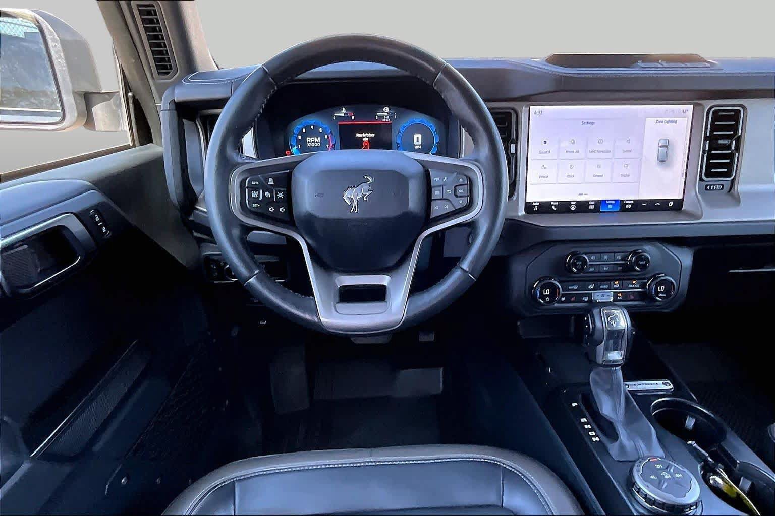 Certified 2025 Ford Bronco Outer Banks AWD/4WD image 6